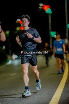 Runner Photo 3665371