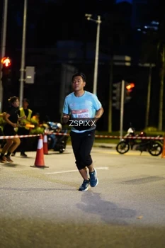 Runner Photo 3665480