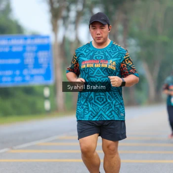 Runner Photo 3665515