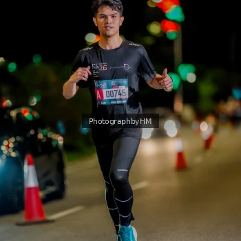 Runner Photo 3665601