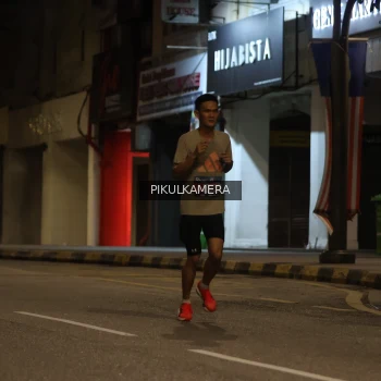 Runner Photo 3665708