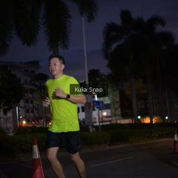 Runner Photo 3665723