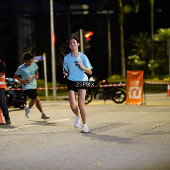 Runner Photo 3665726