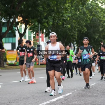 Runner Photo 3665747