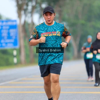 Runner Photo 3665753