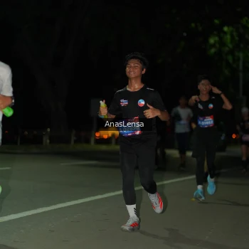 Runner Photo 3665755