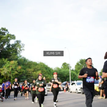 Runner Photo 3665771