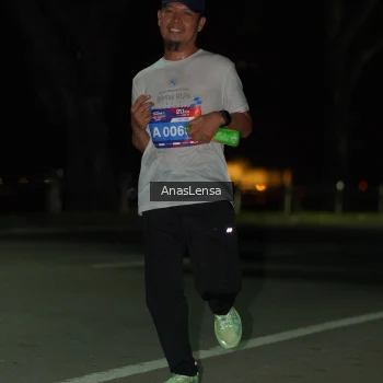 Runner Photo 3665780