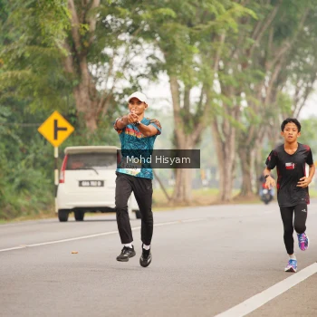 Runner Photo 3665787