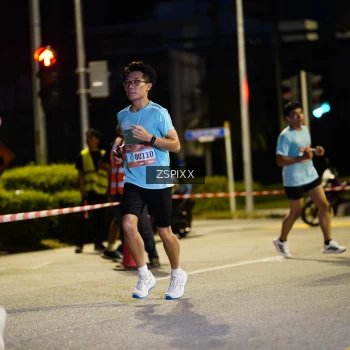 Runner Photo 3665796