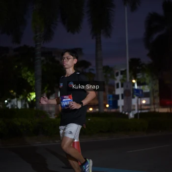 Runner Photo 3665801