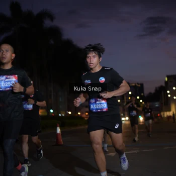 Runner Photo 3665816