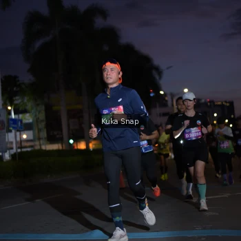 Runner Photo 3665835