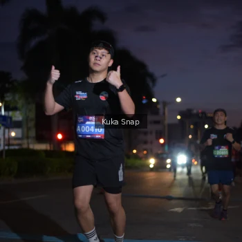 Runner Photo 3665877