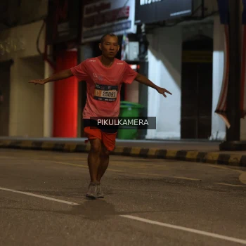 Runner Photo 3665897