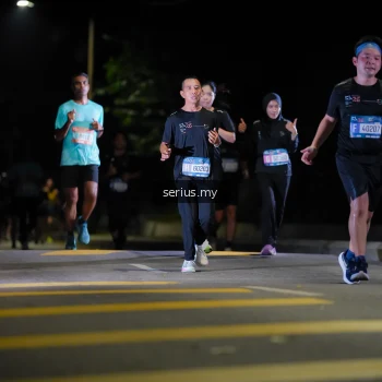 Runner Photo 3665943