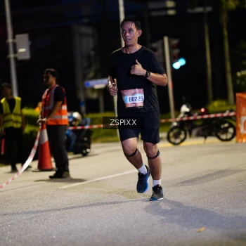 Runner Photo 3665979