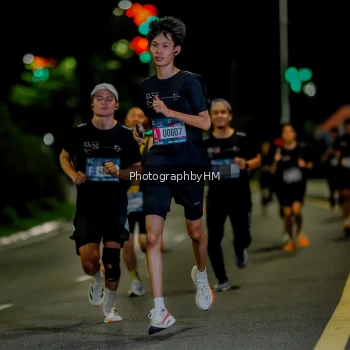 Runner Photo 3665980
