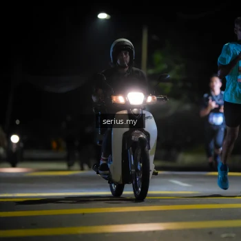 Runner Photo 3665995