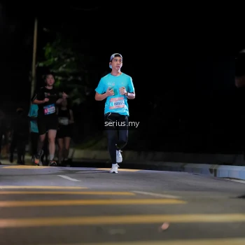 Runner Photo 3666002