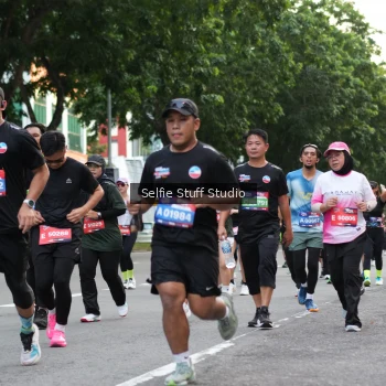 Runner Photo 3666003