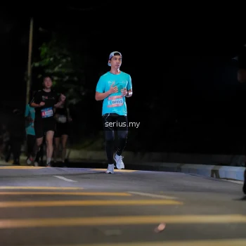 Runner Photo 3666004