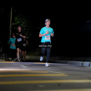 Runner Photo 3666012