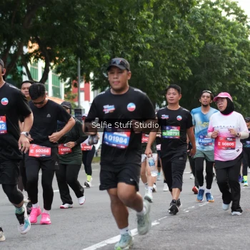 Runner Photo 3666025