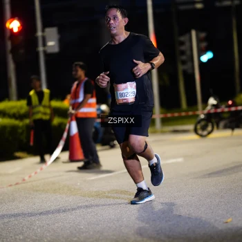 Runner Photo 3666026
