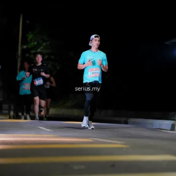 Runner Photo 3666027