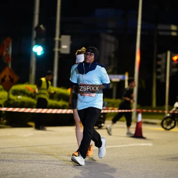 Runner Photo 3666376
