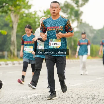Runner Photo 3666495