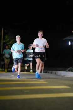 Runner Photo 3666606