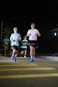 Runner Photo 3666613
