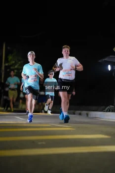 Runner Photo 3666621