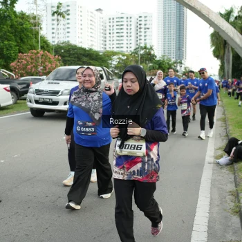 Runner Photo 3666685