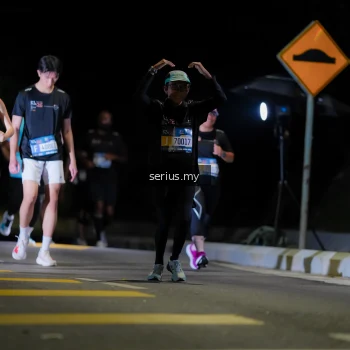 Runner Photo 3666736