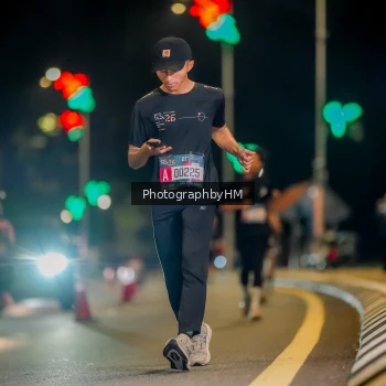 Runner Photo 3667010