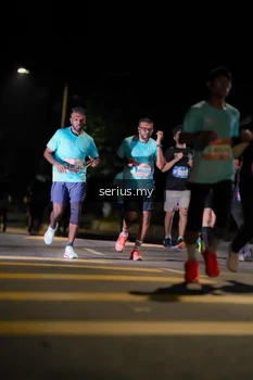 Runner Photo 3667152