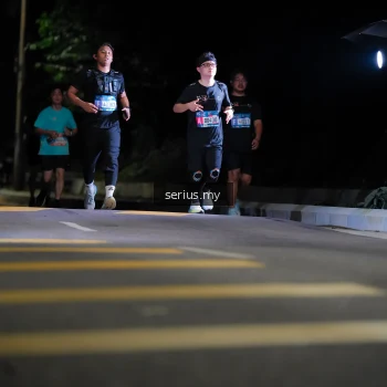 Runner Photo 3667255