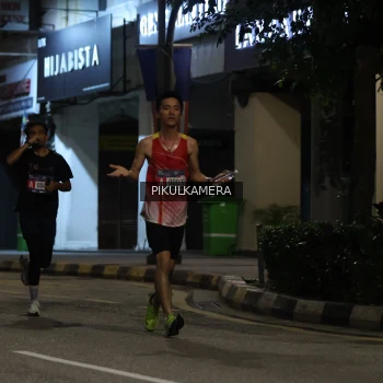 Runner Photo 3667316