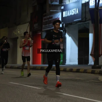 Runner Photo 3667330
