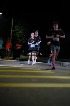 Runner Photo 3667579