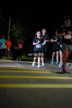 Runner Photo 3667596