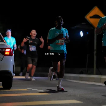 Runner Photo 3667893