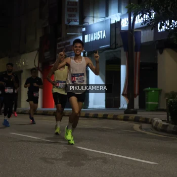 Runner Photo 3667905