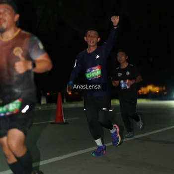 Runner Photo 3667984