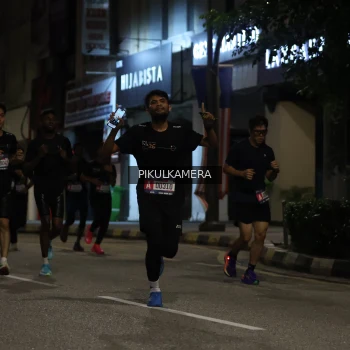 Runner Photo 3667992