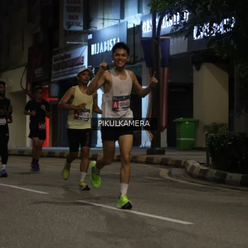 Runner Photo 3668035