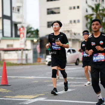Runner Photo 3668115